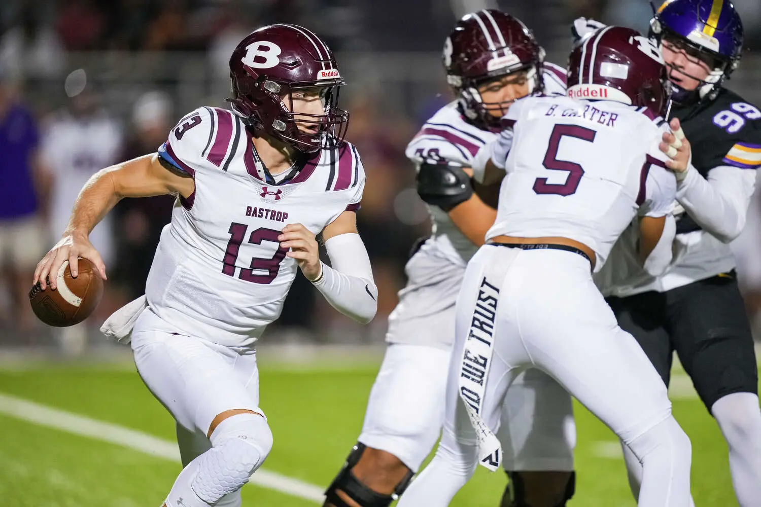 Bastrop înfruntă Pflugerville într-un duel decisiv pentru playoff